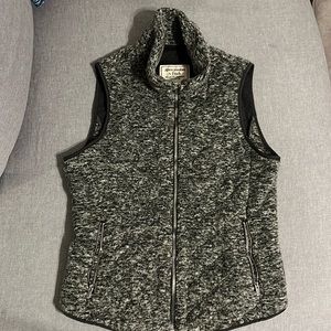 Small women’s grey vest